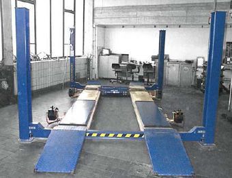 Keturių kolonų keltuvas COMBI LIFT 4.40 H ratų suvedimui 