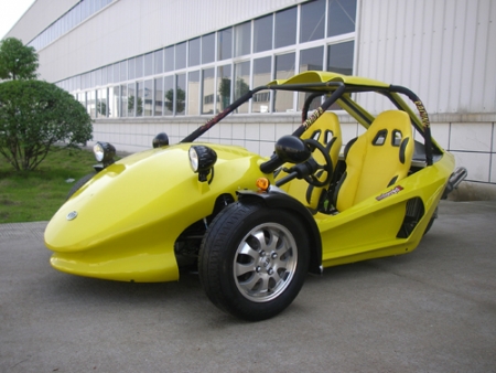 Triratis motociklas 2v250c 