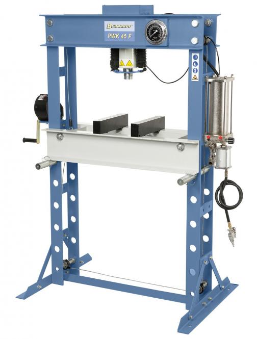 PWK 45 F Rankinis pneumatinis presas 